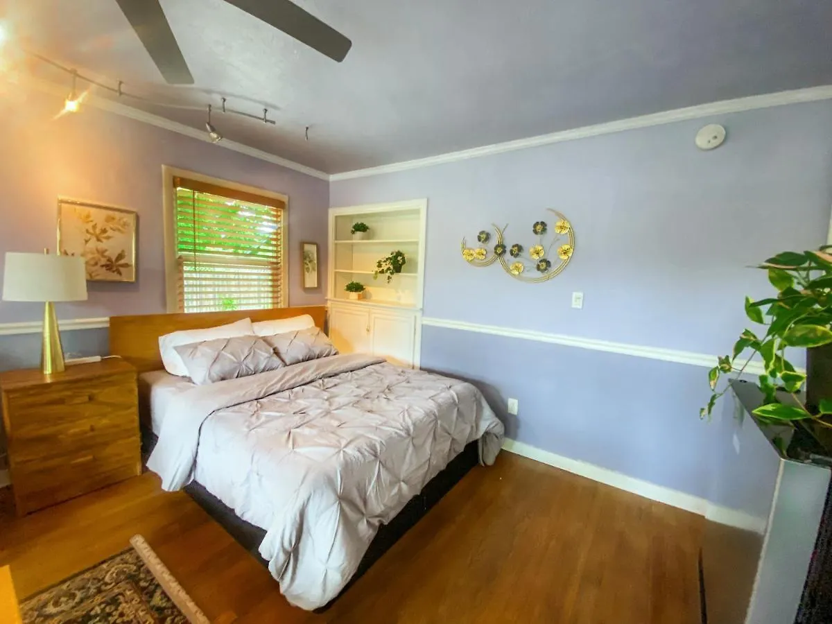 Sweet Home With Ample Parking Only 2Mins To Freeway Sacramento