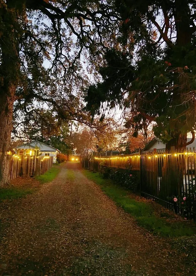Private House In Sacramento. Only 2Mins To Freeway! Villa